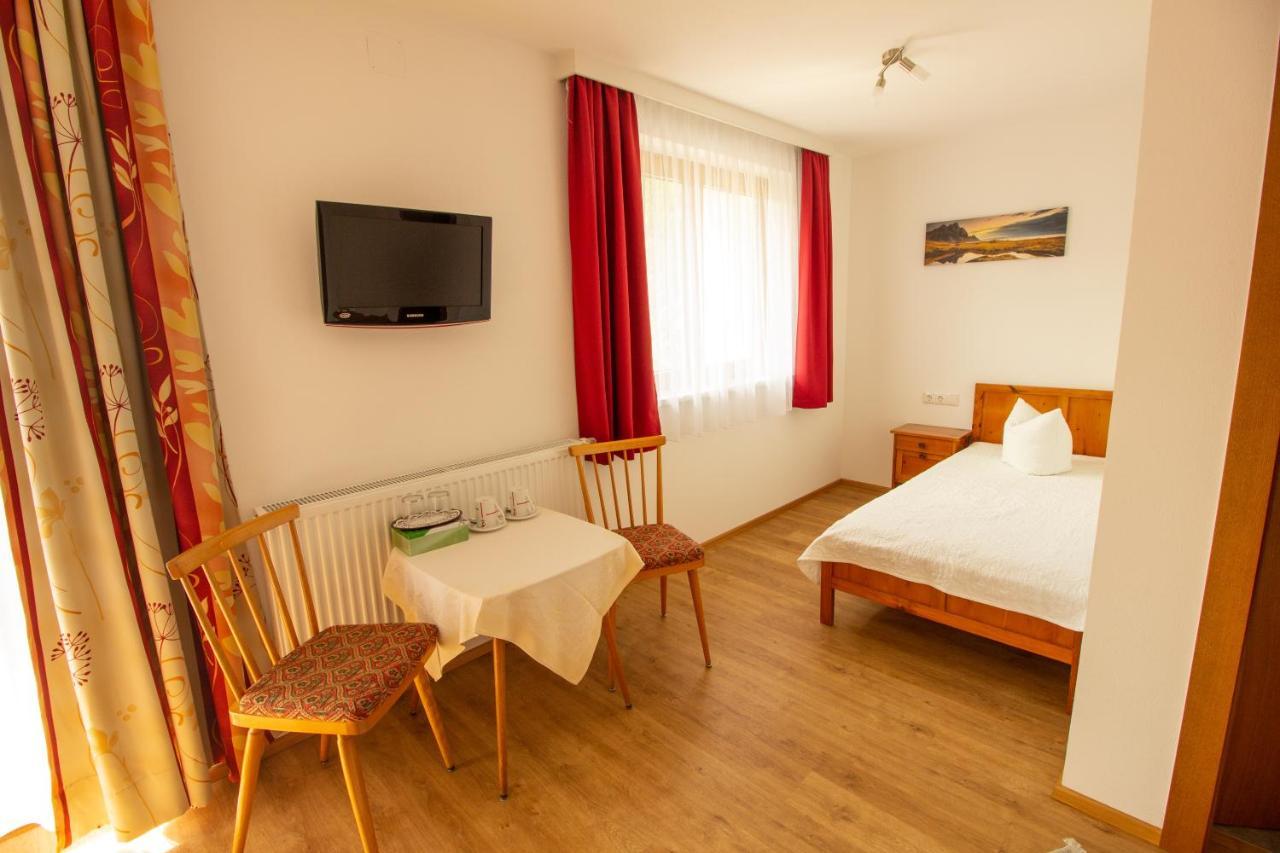 Haus Josef Bed & Breakfast Майерхофен Екстериор снимка