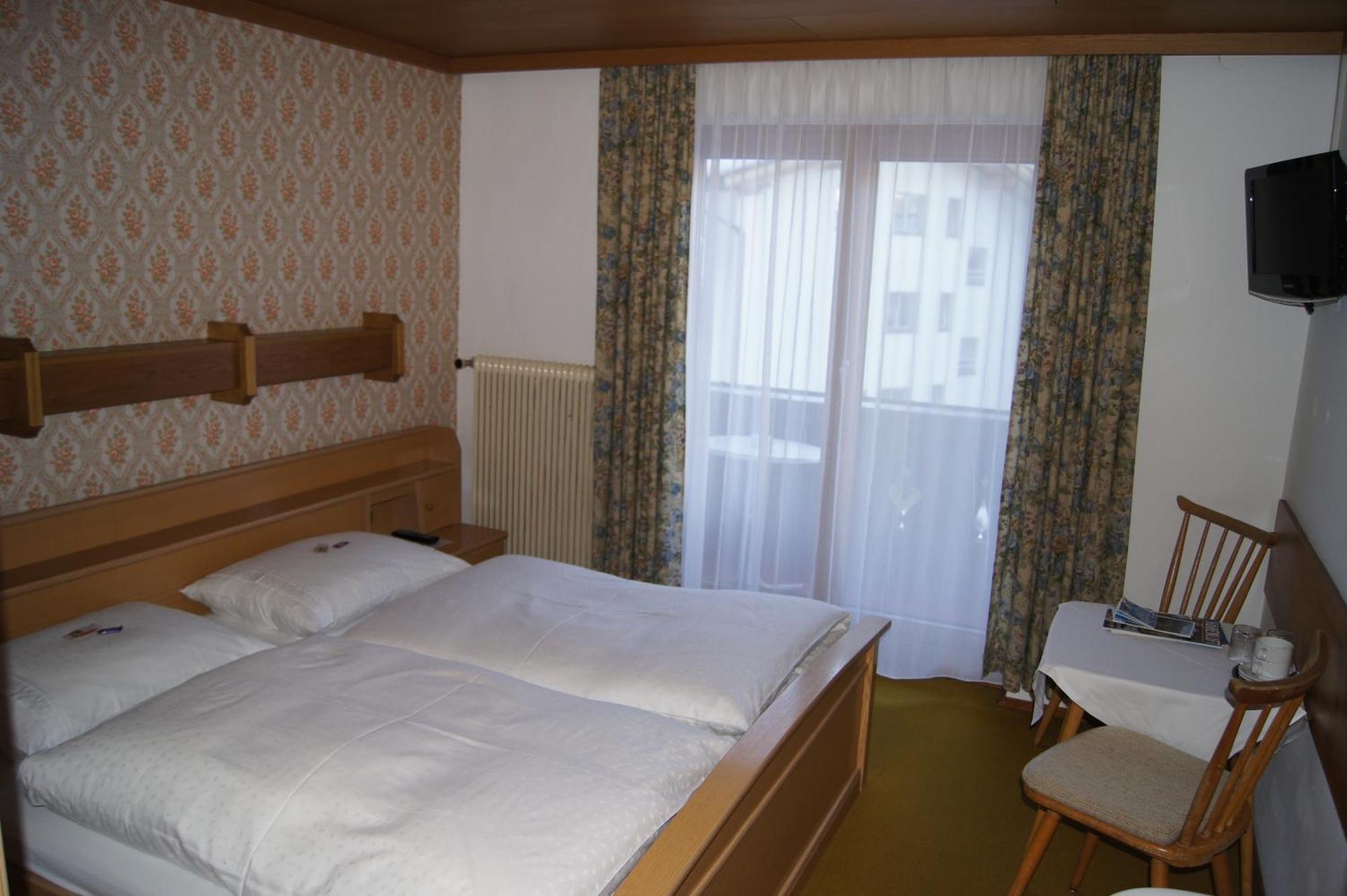 Haus Josef Bed & Breakfast Майерхофен Екстериор снимка