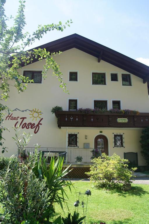 Haus Josef Bed & Breakfast Майерхофен Екстериор снимка